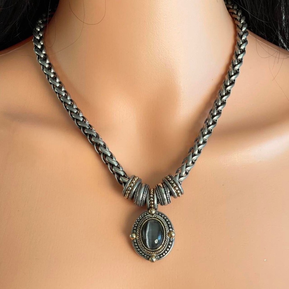Vintage Style Silver Tone Braided Chain Necklace with Oval Black Stone Pendant